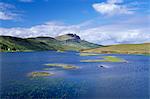 Loch Fada et le Storr, 719 m, Isle of Skye, Hébrides intérieures, Ecosse, Royaume-Uni, Europe