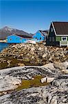 Maisons colorées, Port de Nanortalik, île de Qoornoq, Province de Kitaa, sud du Groenland, Royaume du Danemark, les régions polaires