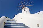 Windmühle in Oia, Santorini, Kykladen, griechische Inseln, Griechenland, Europa