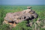 Partie de Nourlangie Rock, établissement autochtone sacrée et le site d'art rupestre Kakadu National Park, patrimoine mondial de l'UNESCO, Northern Territory, Australie, Pacifique