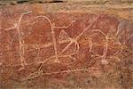 Frise de guerrier sur le site d'art rupestre aborigène à Ubirr Rock, Kakadu National Park, où les peintures datent de 20000 ans de présenter la journée, l'UNESCO Site du patrimoine mondial, Northern Territory, Australie, Pacifique