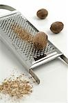 Grating nutmeg