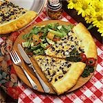 OLIVE BREAD PIZZA