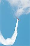 Avion en faisant des acrobaties aériennes au spectacle aérien, Olympia, Washington, USA