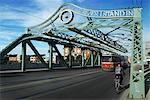 Queen Street Viaduct, rue Queen, Toronto, Ontario, Canada