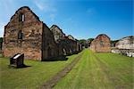 Ruines de douze salles du Trésor, Phra Narai Ratchaniwet Palace, Lopburi, Province de Lopburi, Thaïlande