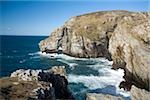 Horn Head, Co Donegal, Irlande ; Marbre Arch et falaises sur l'océan Atlantique