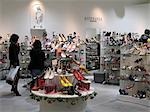 Boutique de chaussures au Fort de Venus, Odaiba, Tokyo, Japon