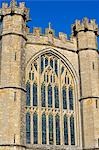 Crewkerne Somerset, England. Pfarrkirche St. Bartholomäus steht auf höherem Grund westlich des Stadtzentrums, es steht im Mittelpunkt der ländlichen Aussicht auf der westlichen Seite der Stadt ein herrliches Beispiel des Perpendicular Style mit vielen ungewöhnlichen und einzelne Funktionen.