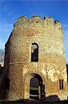 England,Shropshire,Ludlow. Ludlow Castle - detail of its unusual circular Norman chapel. Firstly a Norman Fortress and extended over the centuries to become a fortified Royal Palace. It has ensured Ludlow's place in English history - originally built to hold back the unconquered Welsh,passing through generations of the de Lacy and Mortimer families to Richard Plantagenet,Duke of York.