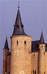 Segovia's Alcazar,or fortified palace,originally dates from the 14th and 15th centuries but was virtually rebuilt following a fire in 1862. It is believed to be the model for Disneyland's Californian castle.