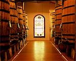 Tous les vins de la Rioja à Muga winery sont vieilli en fûts de chêne dans des caves souterraines