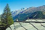 Ein traditionelles Schiefer gedeckte Haus, Zermatt, Wallis, Schweiz