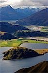 Nouvelle-Zélande, île du Sud. Vues du lac Wanaka (à 311 m de profondeur) de Mt Roy Peak.