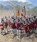 Lors d'une cérémonie d'eunoto lorsque les guerriers Massaïs deviennent anciens juniors, leurs têtes sont rasées et ils daub eux-mêmes avec de l'argile blanche.