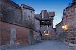 Château de Nuremberg à la nuit tombante, Nuremberg, Bavière, Allemagne