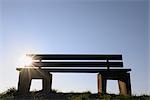 Silhouette de banc de parc, Moenchberg, Bavière, Allemagne