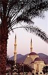 La mosquée Sultan dit bin yoann dans le quartier Al Khuwair de Mascate.