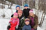 Porträt der Familie im Winter, Steamboat Springs, Colorado, USA