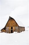 Grange en hiver près de Steamboat Springs, Colorado, USA