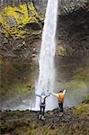 Femmes de randonnée, Columbia River Gorge, Oregon, Etats-Unis