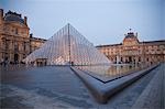 IM Pei Pyramid, Louvre, 1st Arrondissement, Paris, Ile-de-France, France