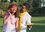 Couple fête Holi