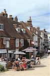 High Street, Battle, dans le Sussex, Angleterre, Royaume-Uni, Europe