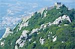 Vue de Castelo ds Mouros (château maure), capturé par les chrétiens en 1147, Sintra, Portugal, Europe