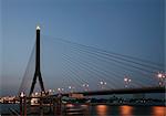 Pont Rama VIII, au-dessus de la rivière Chao Phraya, Bangkok (Thaïlande), l'Asie du sud-est, Asie