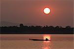 Coucher de soleil sur le Mékong fleuve, Pakse, sud du Laos, Indochine, Asie du sud-est, Asie