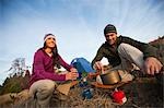 Camping couple près de Deschutes River, Oregon, USA