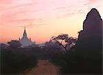 Ananda Temple à l'aube, Bagan (Pagan), Myanmar (Birmanie). Asie