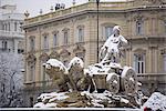Statue de Cibeles en neige, Plaza de las Cibeles, Madrid, Espagne, Europe