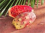 Halved prickly pear (close-up)