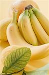 Bananen und Zitrusfrüchte
