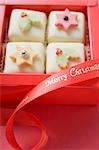 Four petit fours in red box (for Christmas)