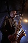 Saxophonist spielt Jazz