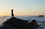 Frau am Strand, Baja California Sur, Mexiko