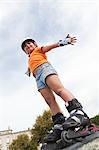 Fille patin à roues alignées, Bordeaux, Aquitaine, France