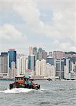 Bateau dans le port, l'île de Hong Kong, Hong Kong, Chine