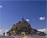 Le Mont St. Michel, built on the island of Mont Tombe, the 10th century Benedictine abbey, now a national monument, UNESCO World Heritage Site, Normandy, France, Europe