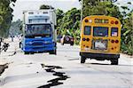 Erdbeben Risse, Straße zwischen Port-au-Prince und Leogane, Erdbeben Epizentrum, Januar 2010, Leogane, Haiti, West Indies, Karibik, Mittelamerika
