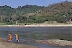 Monks at the Mekong River, Luang Prabang, Laos, Indochina, Southeast Asia, Asia