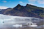 Fjallsarlon lac glaciaire et des glaciers de Fjallsjokull (Oraefajokull) près de lagon glaciaire Jokulsarlon, sud-est de l'Islande (Austurland), l'Islande, les régions polaires