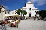 Auf den Platz von Ravello, vor der römischen Kirche, Costiera Amalfitana, UNESCO World Heritage Site, Campania, Italien, Europa