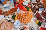 Fruits de mer à vendre au marché de rue, rue Mouffetard, Paris, France, Europe