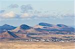 Cônes de scories dans le centre de l'île près de Tinajo, une relique du passé volcanique active de l'île, Lanzarote, îles Canaries, Espagne, océan Atlantique, l'Europe