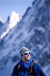Un skieur sur le Glacier d'Argentière, Chamonix, France