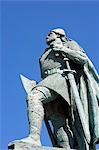 Islande, Reykjavik. La cathédrale nationale (Hallgrimskirkja) est ornée sur son front, ville face, une statue du guerrier Leifur Eriksson le découvreur du Vinland - Amérique des temps modernes.